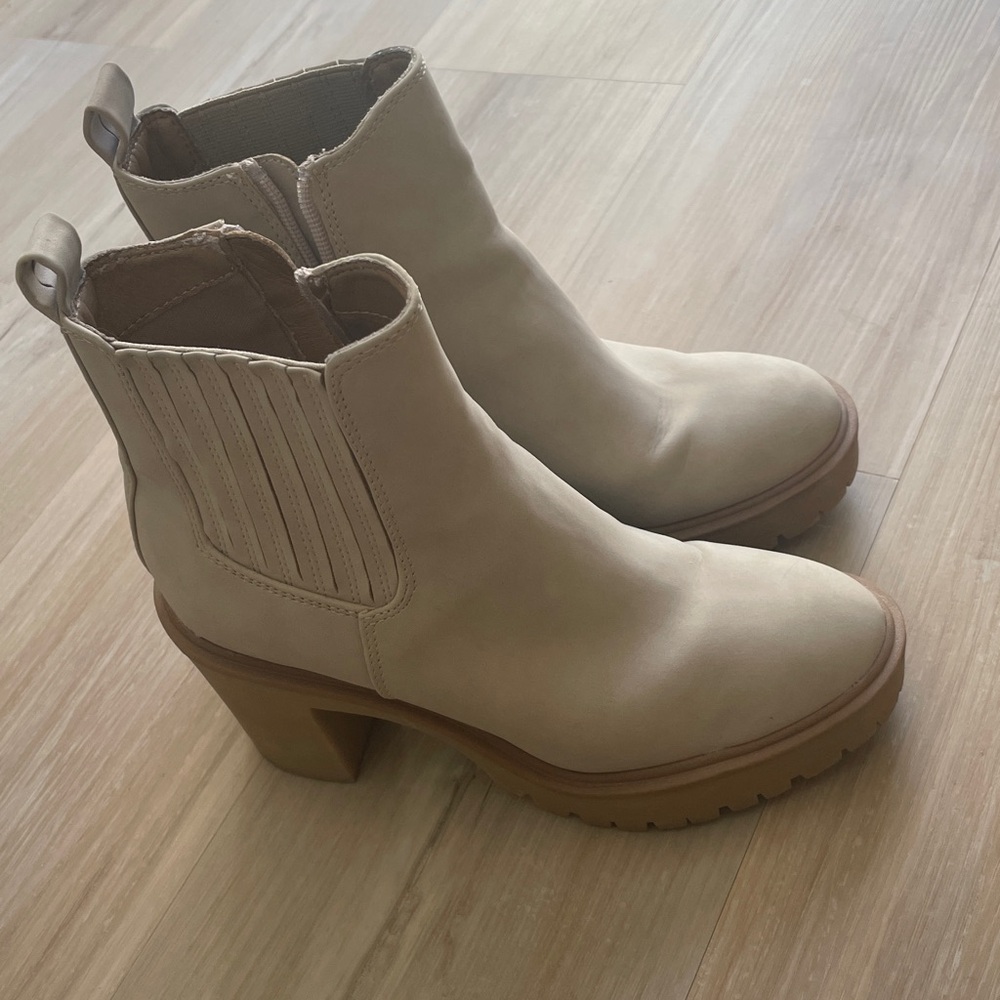 Dolce vita jade Chelsea boot